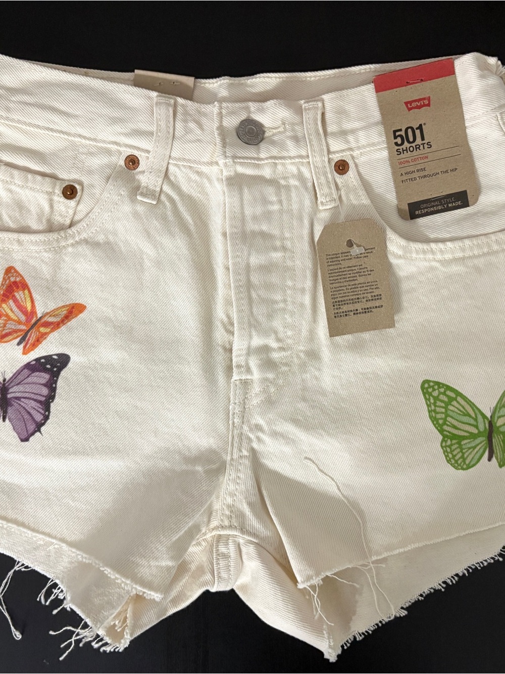NWT Women’s Levi's 501 Cream Denim Butterfly Shorts Size 25